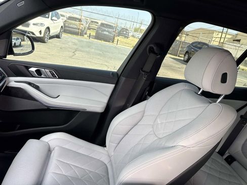 Used 2023 BMW X5 sDrive40i w/ M Sport Package RWD image 16