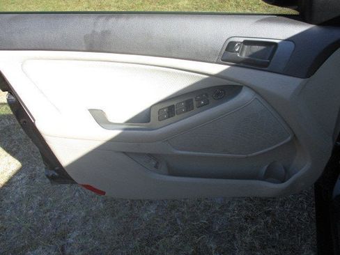 Used 2013 Kia Optima LX image 12