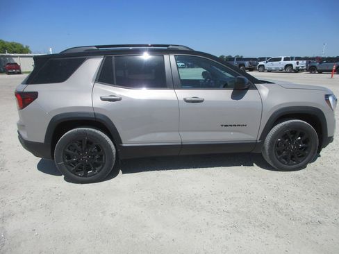 New 2026 GMC Terrain Elevation w/ Elevation Premium Package FWD image 3