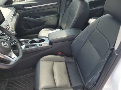 Certified 2025 Nissan Altima 2.5 SL FWD image 17