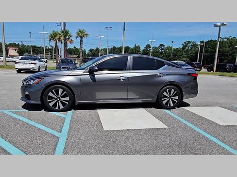 Used 2022 Nissan Altima 2.5 SV image 24