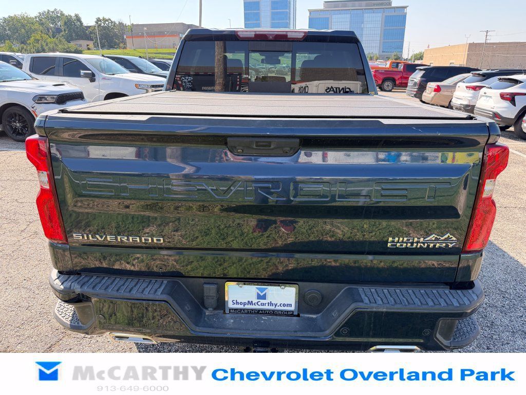Used 2023 Chevrolet Silverado 1500 High Country w/ High Country Premium Package AWD/4WD image 4