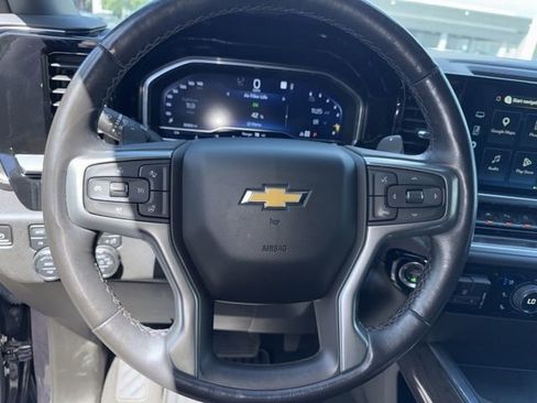Used 2022 Chevrolet Silverado 1500 LTZ w/ LTZ Premium Package image 9