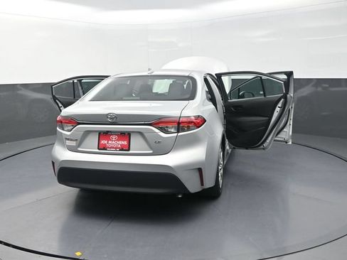 Used 2024 Toyota Corolla LE FWD image 43