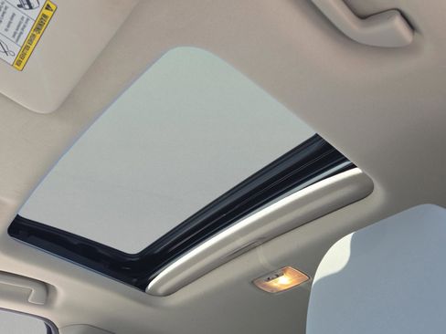 Used 2018 Honda HR-V EX image 26