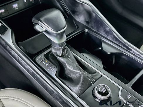 Certified 2023 Kia Sorento S image 17