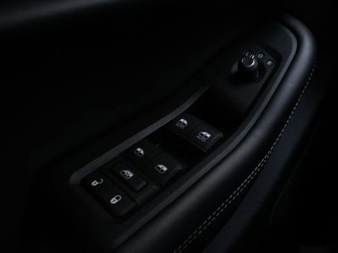 Used 2021 Jeep Grand Cherokee L Limited AWD/4WD image 8
