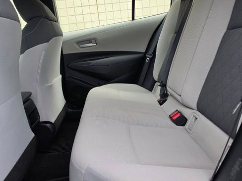 Used 2020 Toyota Corolla LE FWD image 12