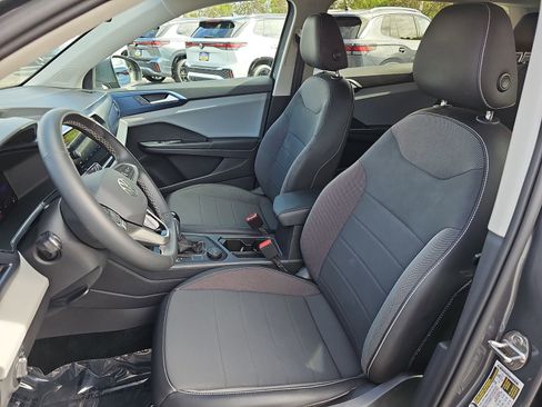 Used 2022 Volkswagen Taos SE AWD/4WD image 14