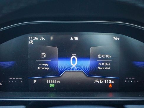 Used 2025 Volkswagen Jetta SE image 24