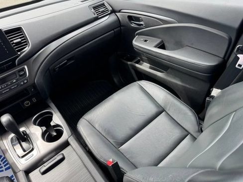 Used 2020 Honda Pilot EX-L image 11