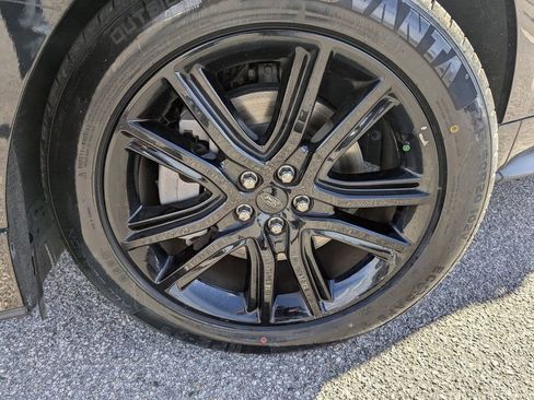 Used 2023 Ford Edge ST-Line image 31