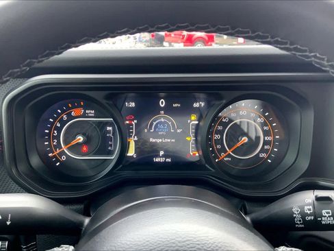 Used 2026 Jeep Wrangler Unlimited Rubicon AWD/4WD image 24
