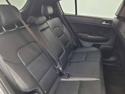 Used 2021 Kia Sportage S image 19