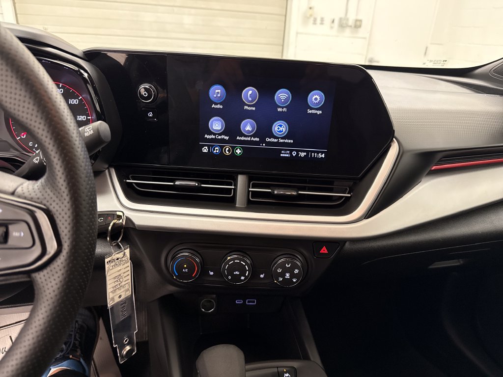 Used 2024 Chevrolet Trax RS w/ Driver Confidence Package FWD image 16
