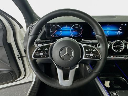 Certified 2023 Mercedes-Benz GLA 250 4MATIC image 11