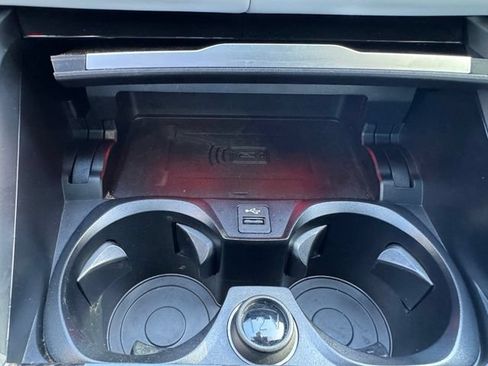 Used 2022 BMW M4 Competition w/ Executive Package RWD image 23