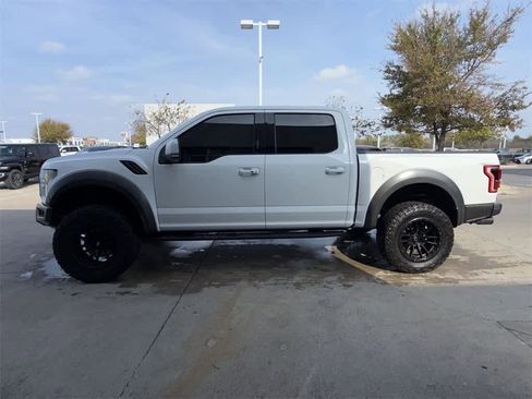 Used 2019 Ford F150 Raptor w/ Equipment Group 802A Luxury image 3