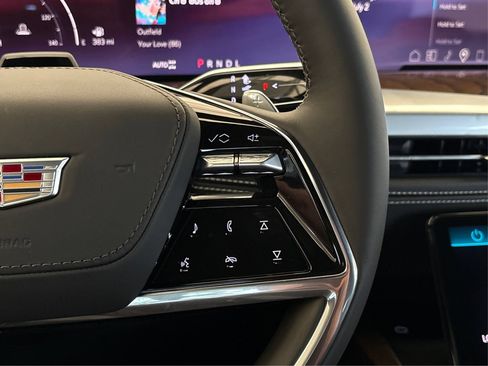 New 2026 Cadillac Escalade ESV Platinum Sport w/ LPO, Floor Liner Package AWD/4WD image 30