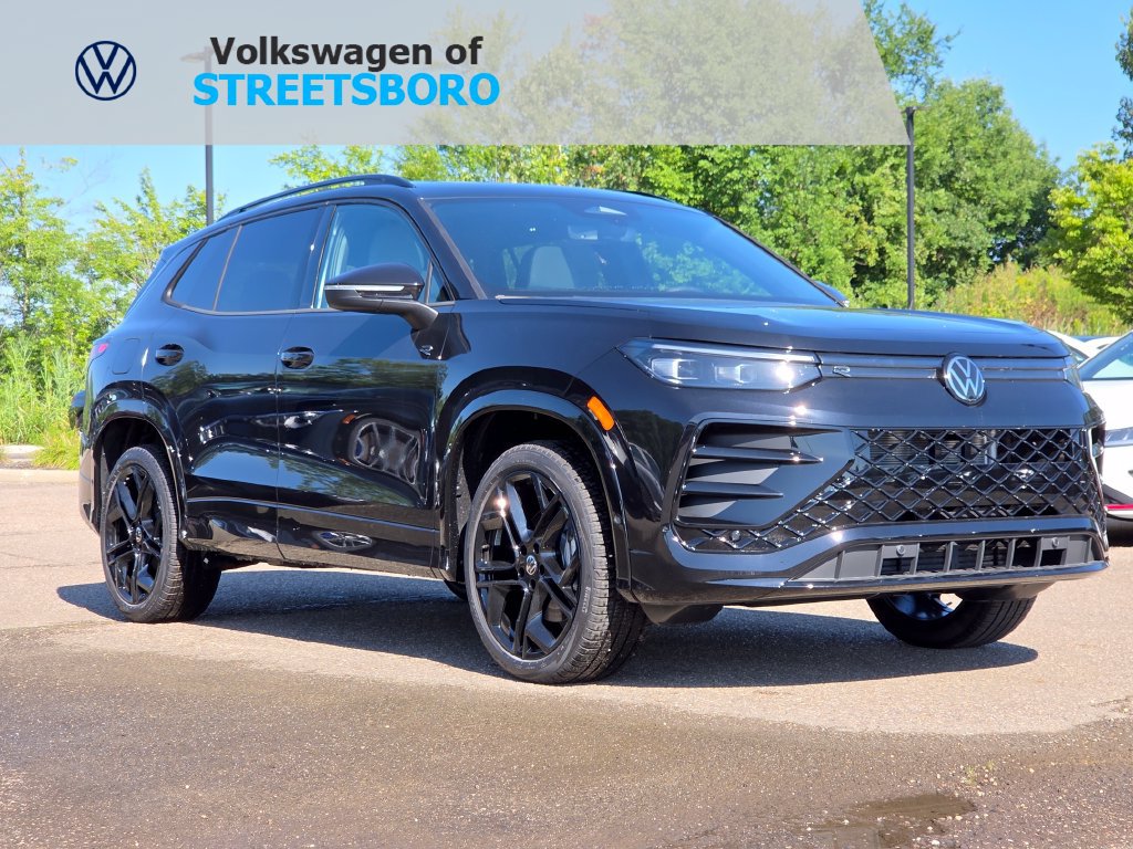 New 2026 Volkswagen Tiguan SE R-Line AWD/4WD image 1