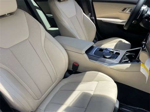 New 2025 BMW 330i xDrive Sedan w/ Convenience Package image 11
