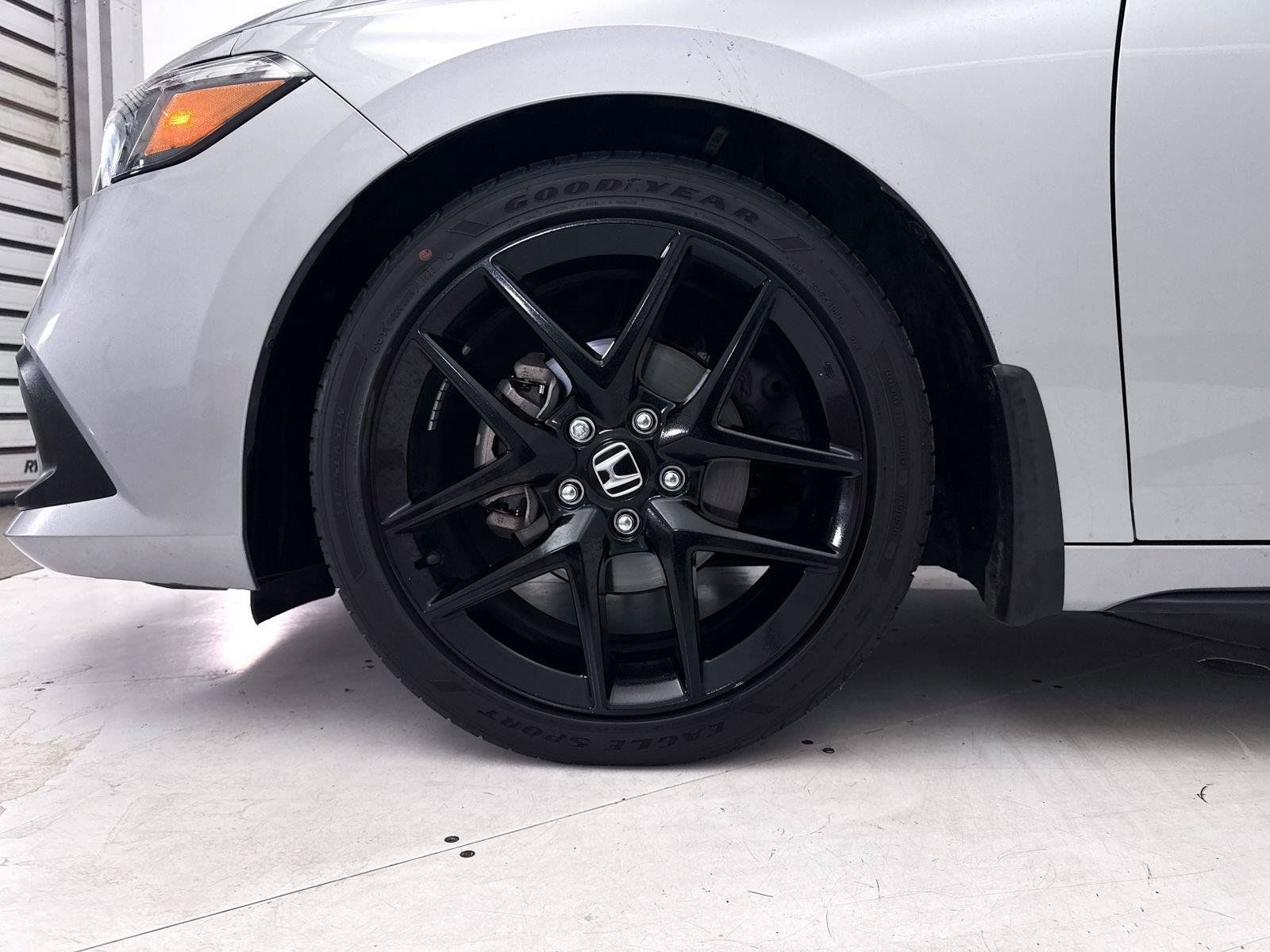Used 2023 Honda Civic Sport image 12