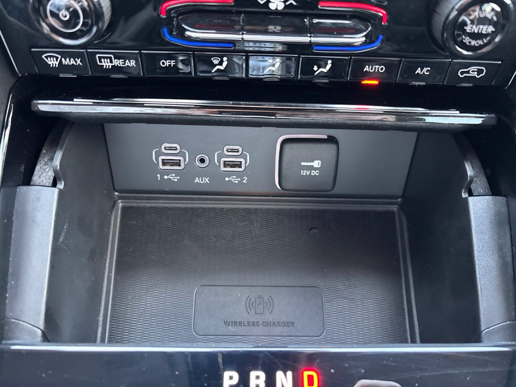 Used 2023 Jeep Grand Cherokee Limited w/ Luxury Tech Group II RWD image 44