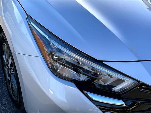 New 2025 Nissan Versa SV image 13