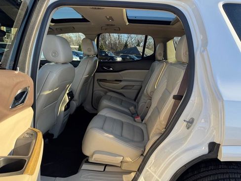 Used 2017 GMC Acadia Denali image 20