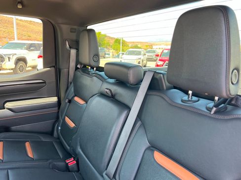 Used 2025 GMC Sierra 1500 AT4 AWD/4WD image 22
