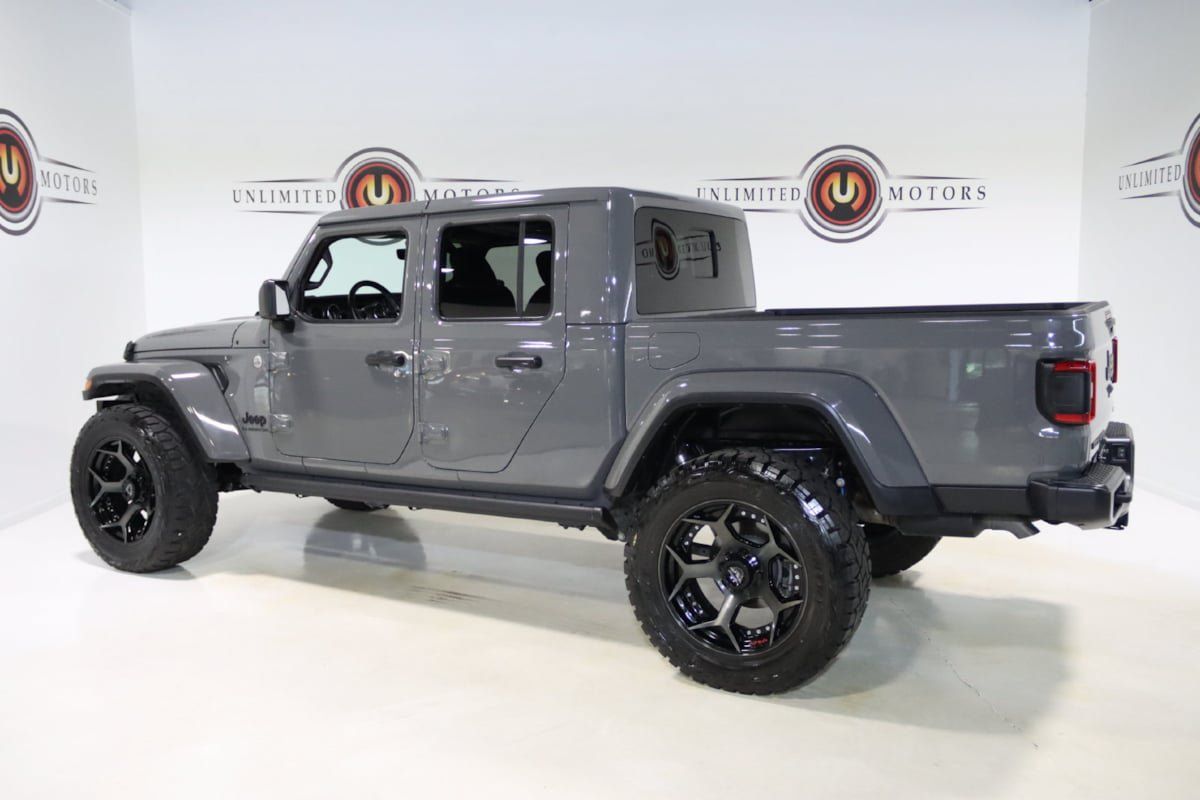 Used 2021 Jeep Gladiator Overland w/ Popular Equipment Package AWD/4WD image 3