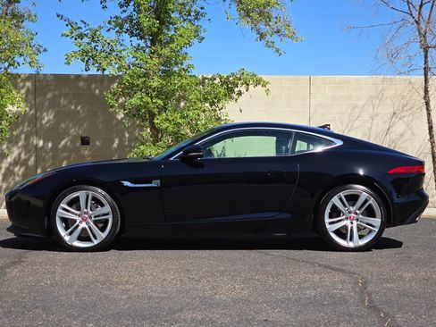 Used 2016 Jaguar F-TYPE Coupe image 7