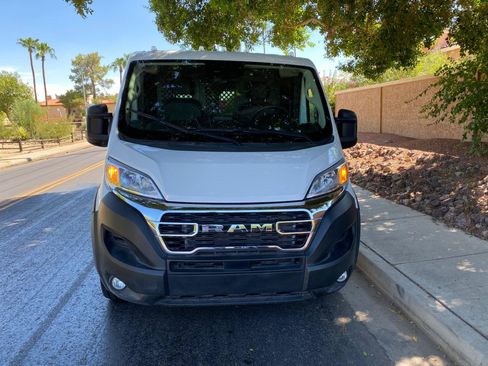 Used 2025 RAM ProMaster 2500 w/ U-Haul Equipment Group FWD image 5