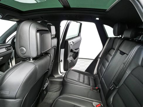 New 2026 Porsche Macan S AWD/4WD image 22