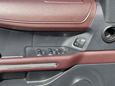 Used 2023 Ford Expedition Max Limited image 30