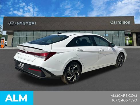 Used 2025 Hyundai Elantra Sport FWD image 6