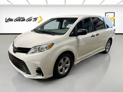 Used 2020 Toyota Sienna L FWD image 1