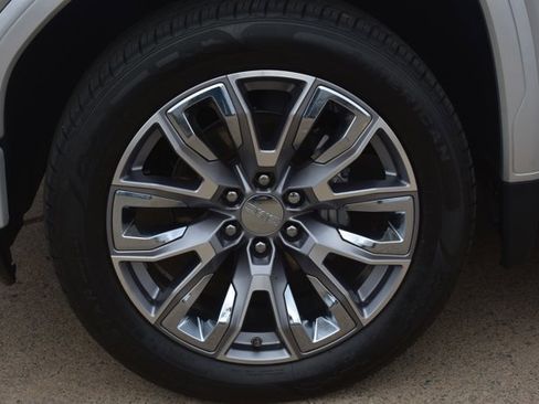 Used 2022 GMC Sierra 1500 Denali w/ Denali Reserve Package image 10