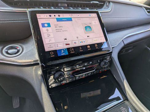 Certified 2024 Jeep Grand Cherokee Overland w/ Luxury Tech Group IV AWD/4WD image 18