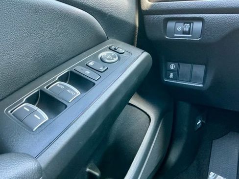 Used 2024 Honda Civic EX-L image 19