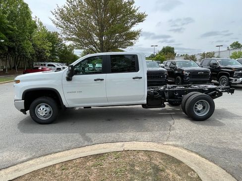 New 2026 Chevrolet Silverado 3500 W/T AWD/4WD image 4