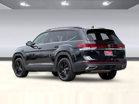 Used 2026 Volkswagen Atlas SE AWD/4WD image 3
