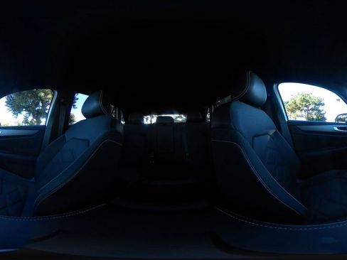 Used 2025 Volkswagen Atlas Cross Sport SE image 38