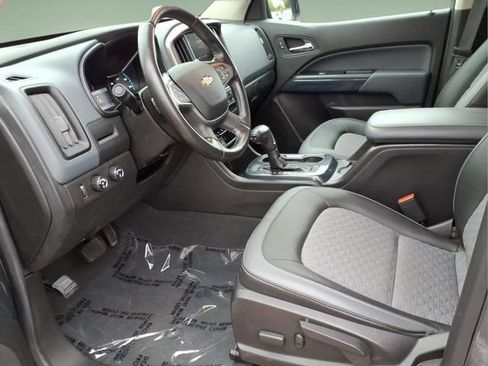 Used 2019 Chevrolet Colorado Z71 AWD/4WD image 10