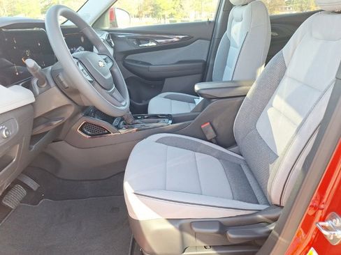 New 2026 Chevrolet TrailBlazer LT w/ Driver Confidence Package image 8