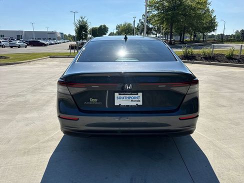 Used 2023 Honda Accord LX image 7