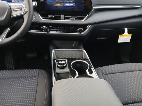 New 2026 Chevrolet Equinox LT image 11