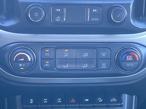 Used 2020 Chevrolet Colorado ZR2 AWD/4WD image 18