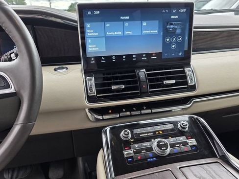 Used 2023 Lincoln Navigator Reserve RWD image 10
