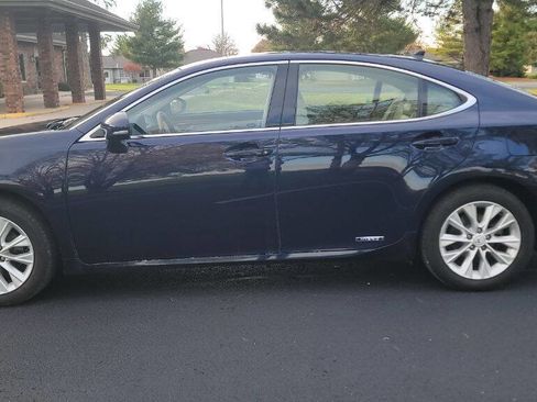 Used 2013 Lexus ES 300h image 6